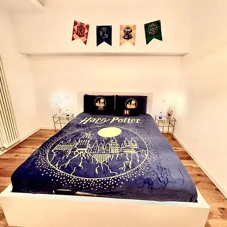 Harry Potter A 2 Min A Piedi Da Corso * Milão