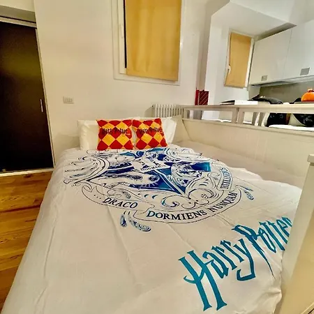 Harry Potter A 2 Min A Piedi Da Corso *